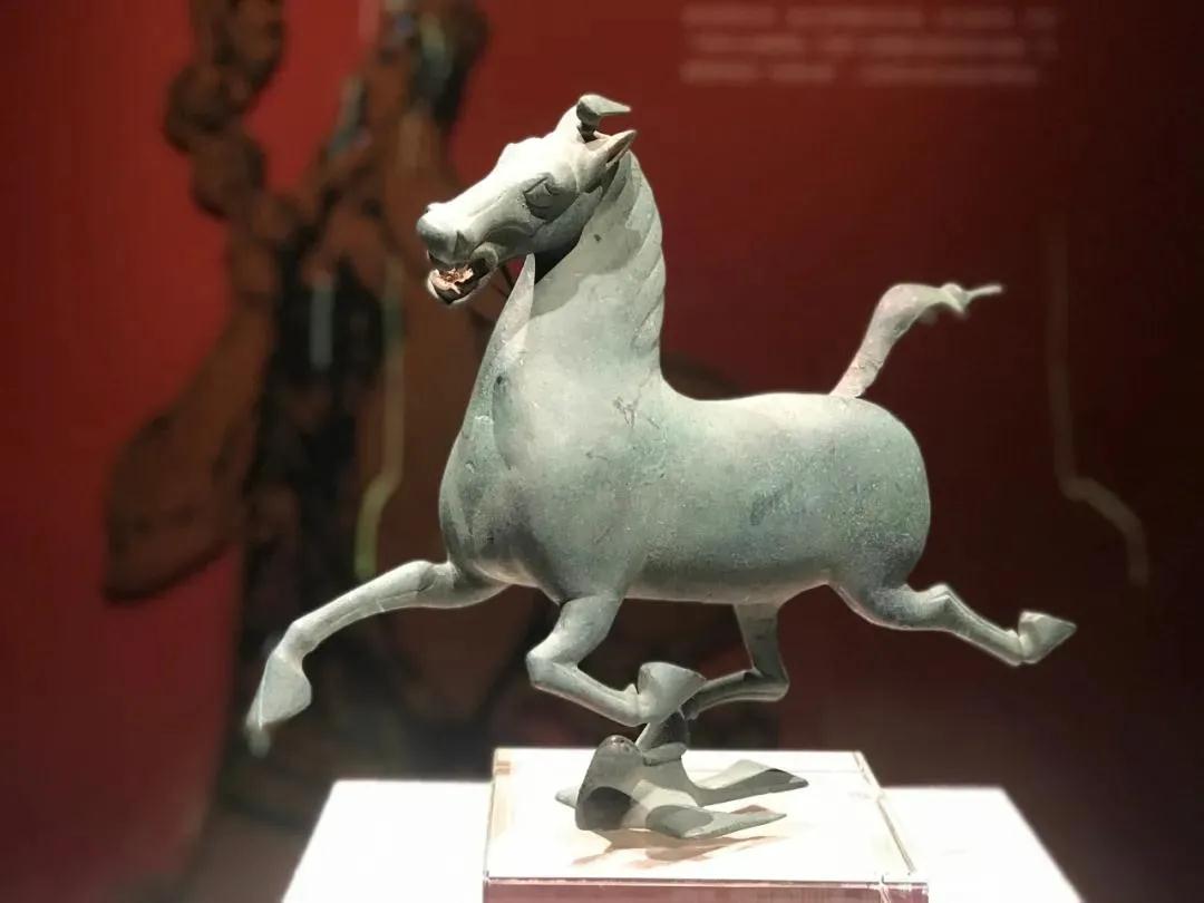 “丝路走廊——甘肃省博物馆藏丝绸之路文物展”在宁波博物馆展出